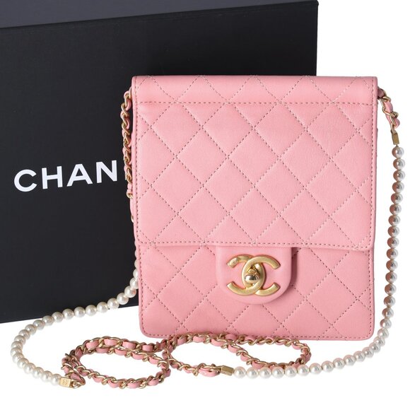 CHANEL Chic Pearls Flap Crossbody Pink Lambskin Quilted - Picture 1 of 9